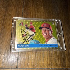 Marketplace image: 2025 Topps Chrome Platinum-Yilber Diaz RC #392  ￼Superfractor 1/1