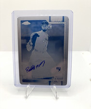 Marketplace image: Topps 2026 Chrome Rolddy Muñoz Rookie Autographs Cyan Plate 1/1 Auto RA-RM