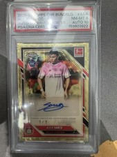 Marketplace image: 1/1 2025-26 Topps Chrome Bundesliga Alejo Sarco RC Auto Superrefractor PSA 8/10