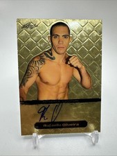 Marketplace image: Rafael Oliveira 2011 Leaf Metal Superfractor 1/1 Auto UFC- 5471